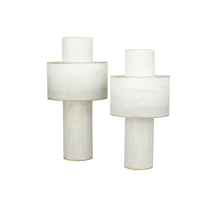 COSMOLIVING BY COSMOPOLITAN WHITE METAL VASE,
