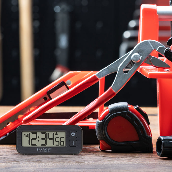 W72432 Mini Magnetic Clock