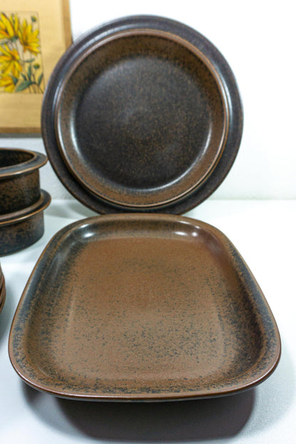 1960s ARABIA RUSKA FINLAND platters, round and rectangular serving plates