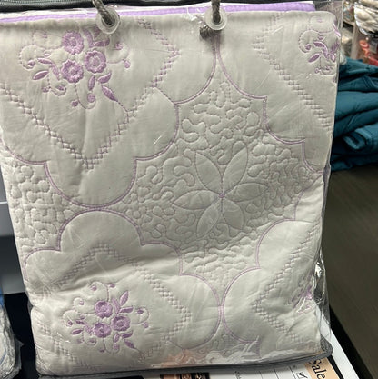 Purple/white