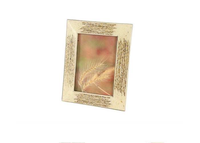 BEIGE RESIN PHOTO FRAME