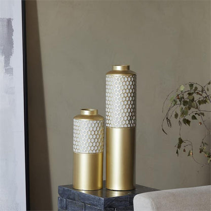 COSMOLIVING BY COSMOPOLITAN LIGHT GRAY METAL HONEYCOMB VASE