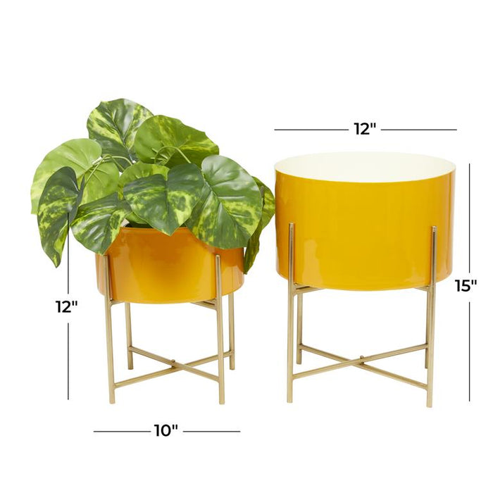 COSMOLIVING BY COSMOPOLITAN YELLOW METAL MODERN PLANTER