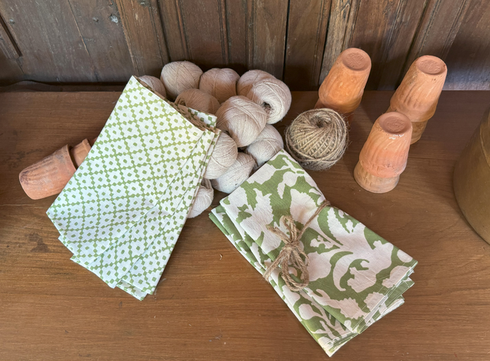 Foxglove Green Napkin Set