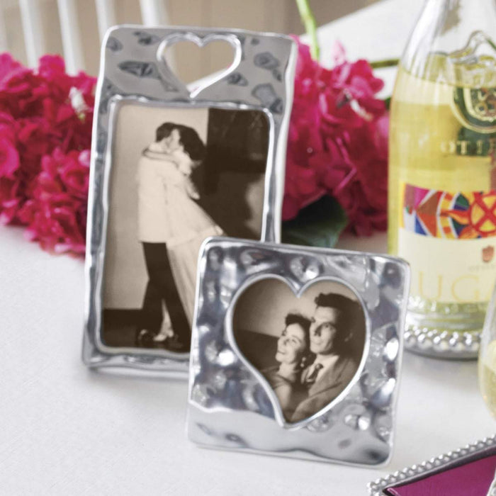 Mariposa 4x6 Open Heart Frame