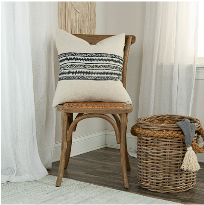 THROW PILLOW