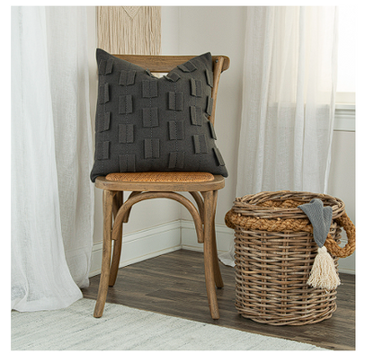 THROW PILLOW