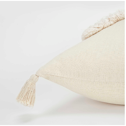 THROW PILLOW