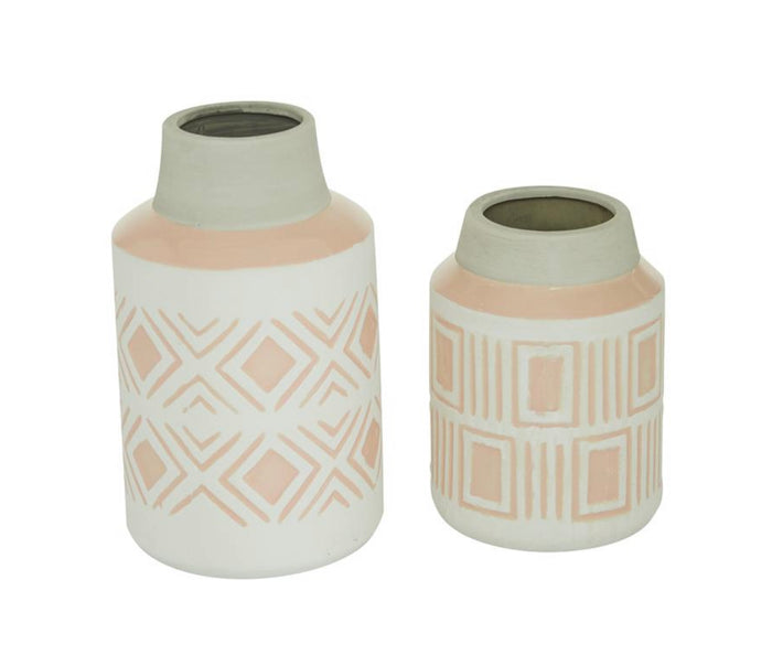 WHITE CERAMIC VASE WITH DIAMOND PATTERNS